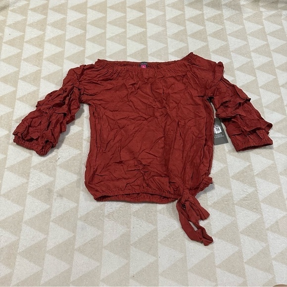 Vince Camuto clip dot bubble sleeve blouse - Picture 3 of 7